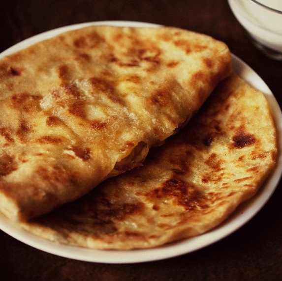 6. Aloo kulcha